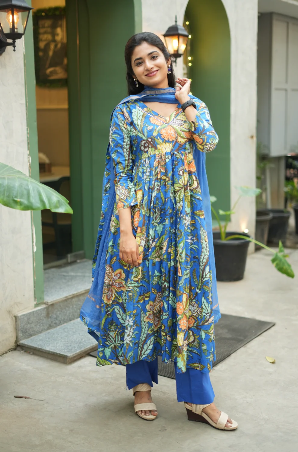Aishu - Blue - Image 2