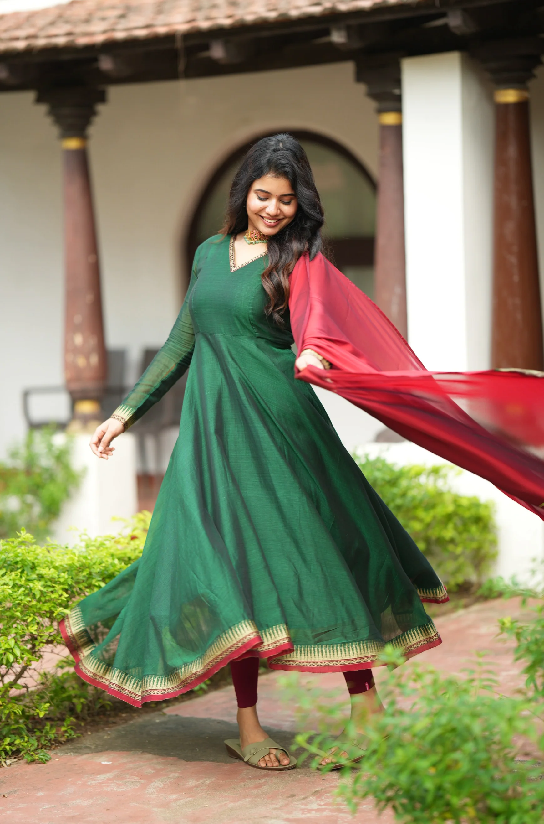 AKILA-Green with Red - Image 2