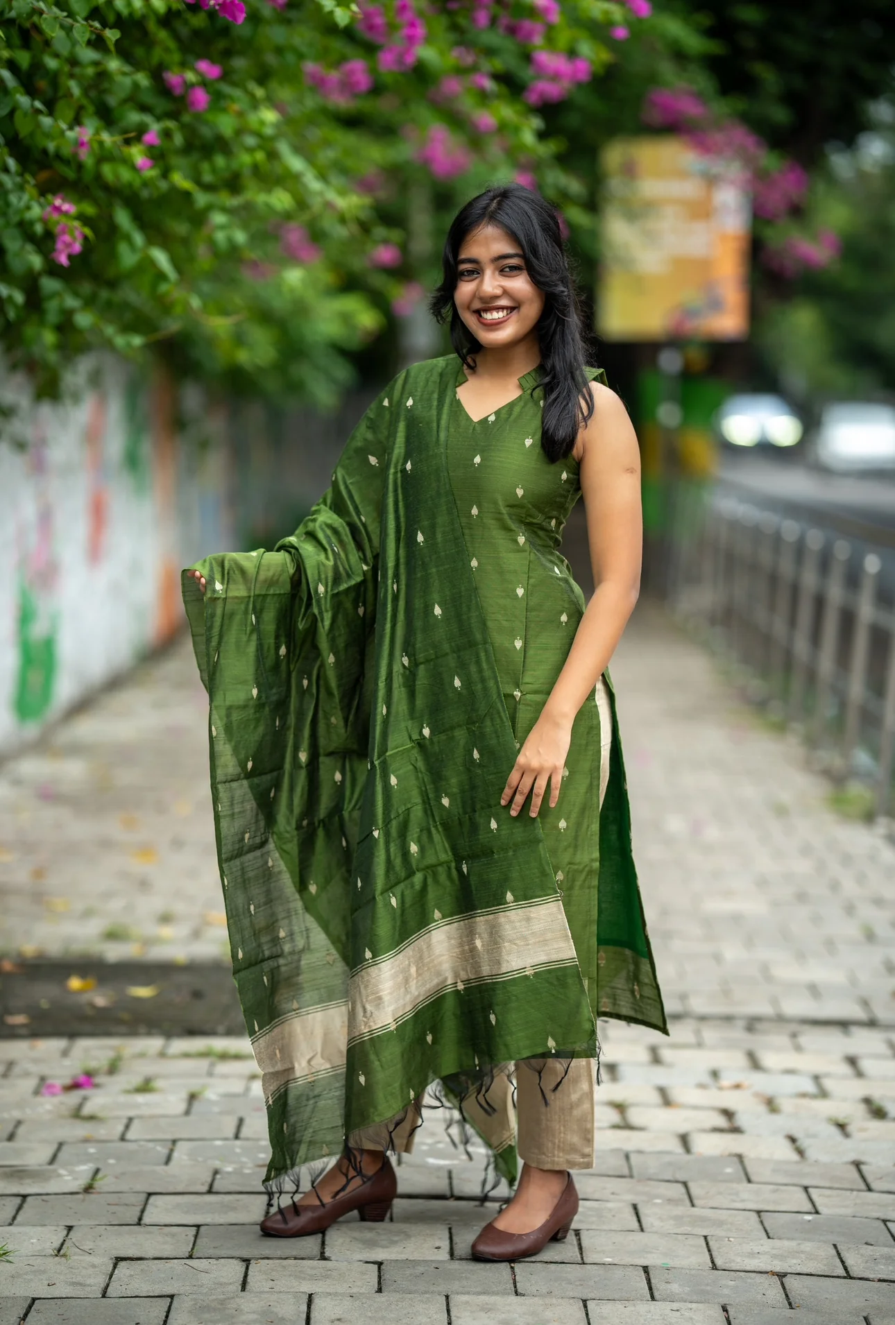 RADHIKA - Image 3