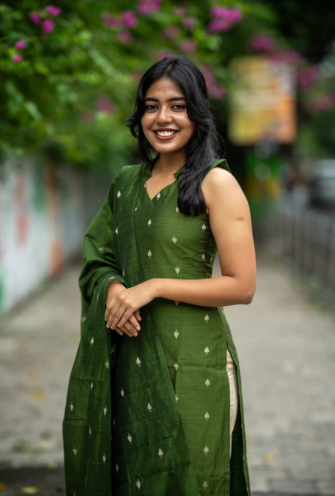 RADHIKA - Image 4