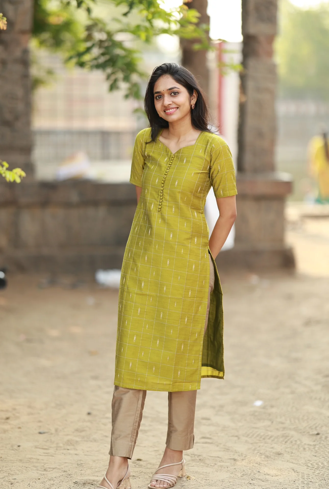 Iniya - Image 5