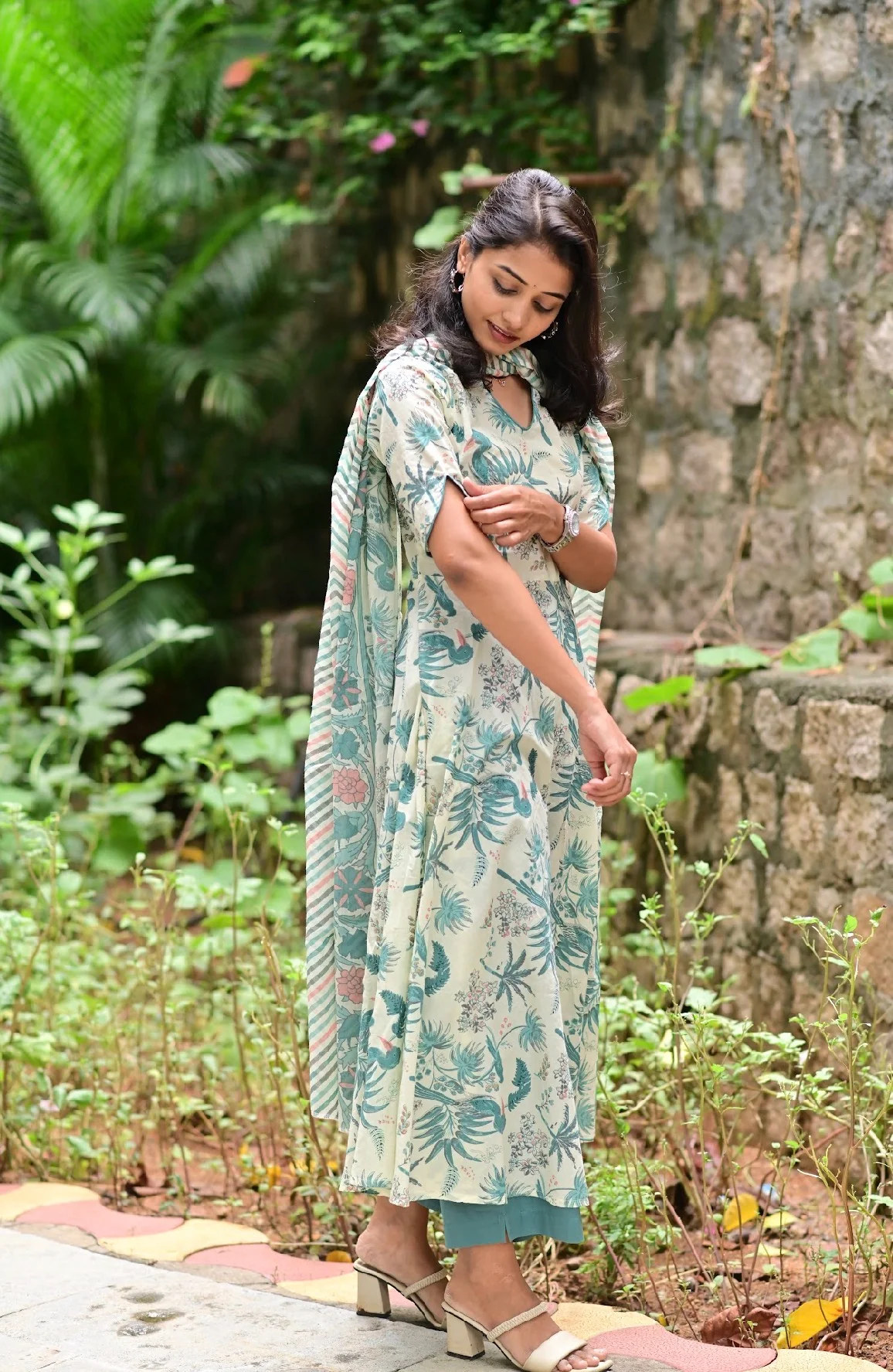 CHARMI-Tropical - Image 2