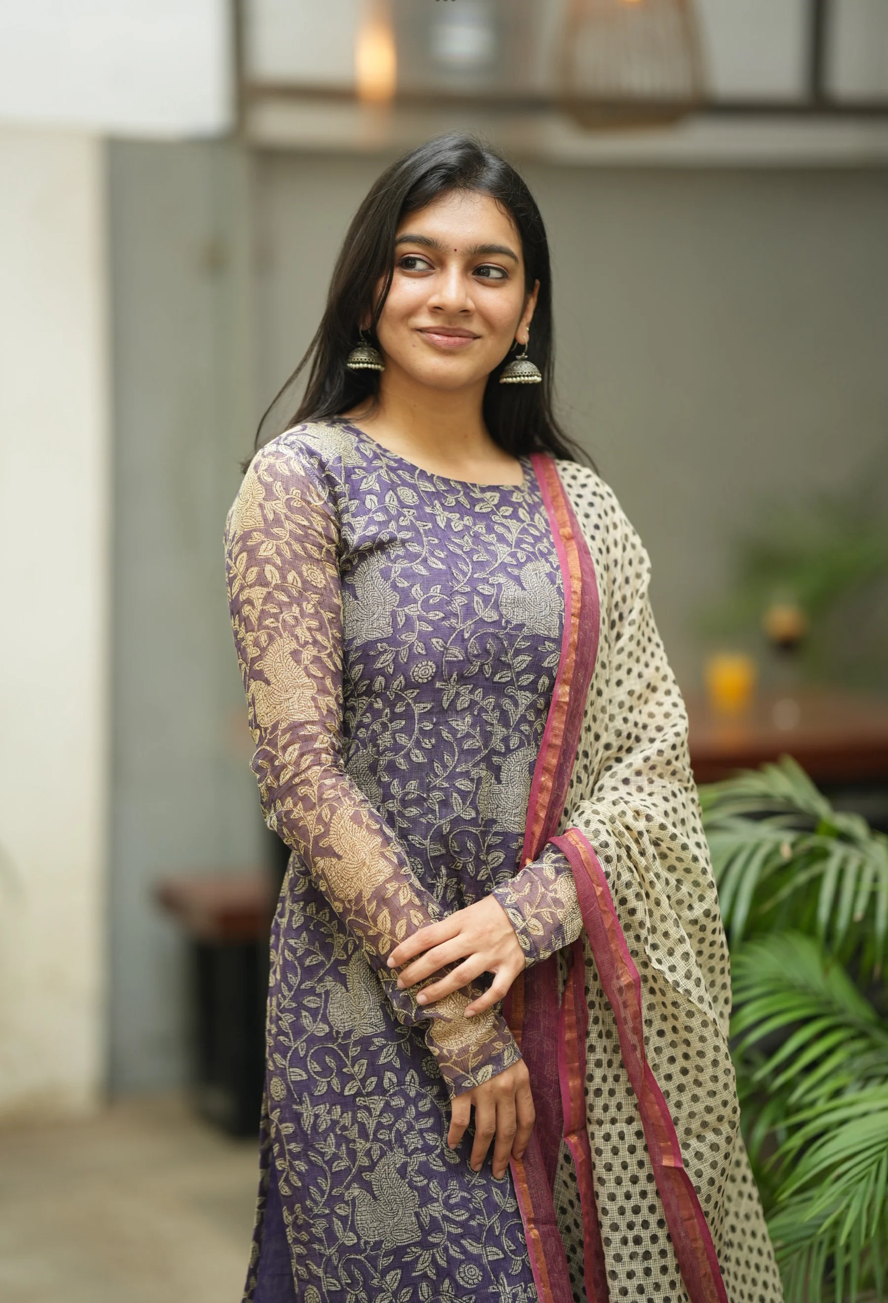 PRANATI Violet - Image 3