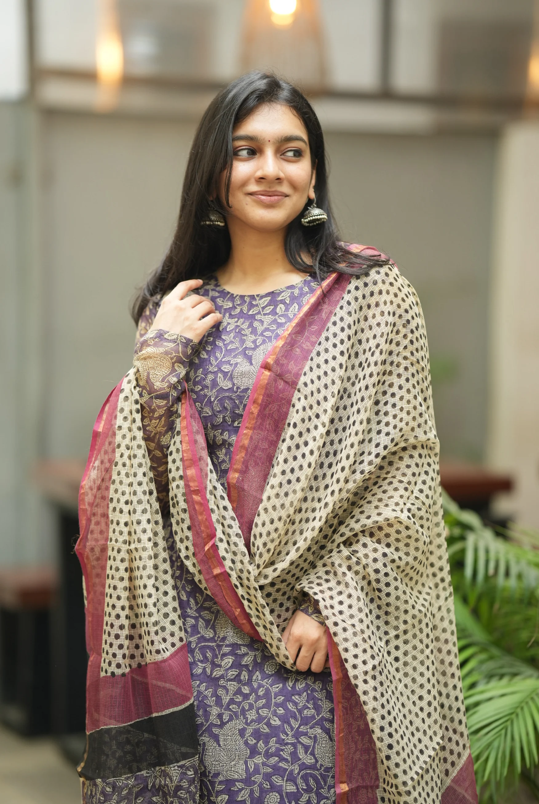 PRANATI Violet - Image 4