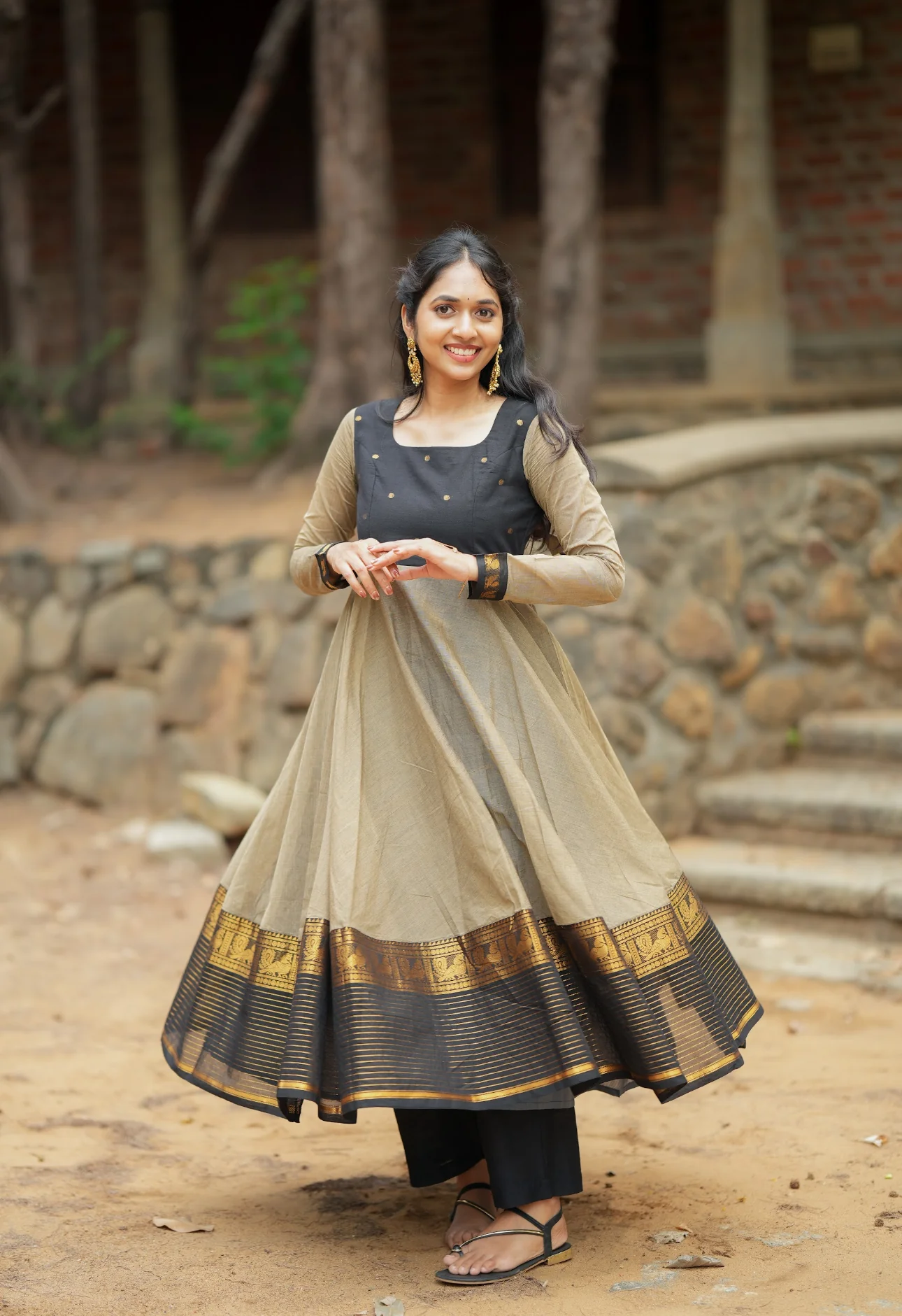 Damini-Black - Image 5
