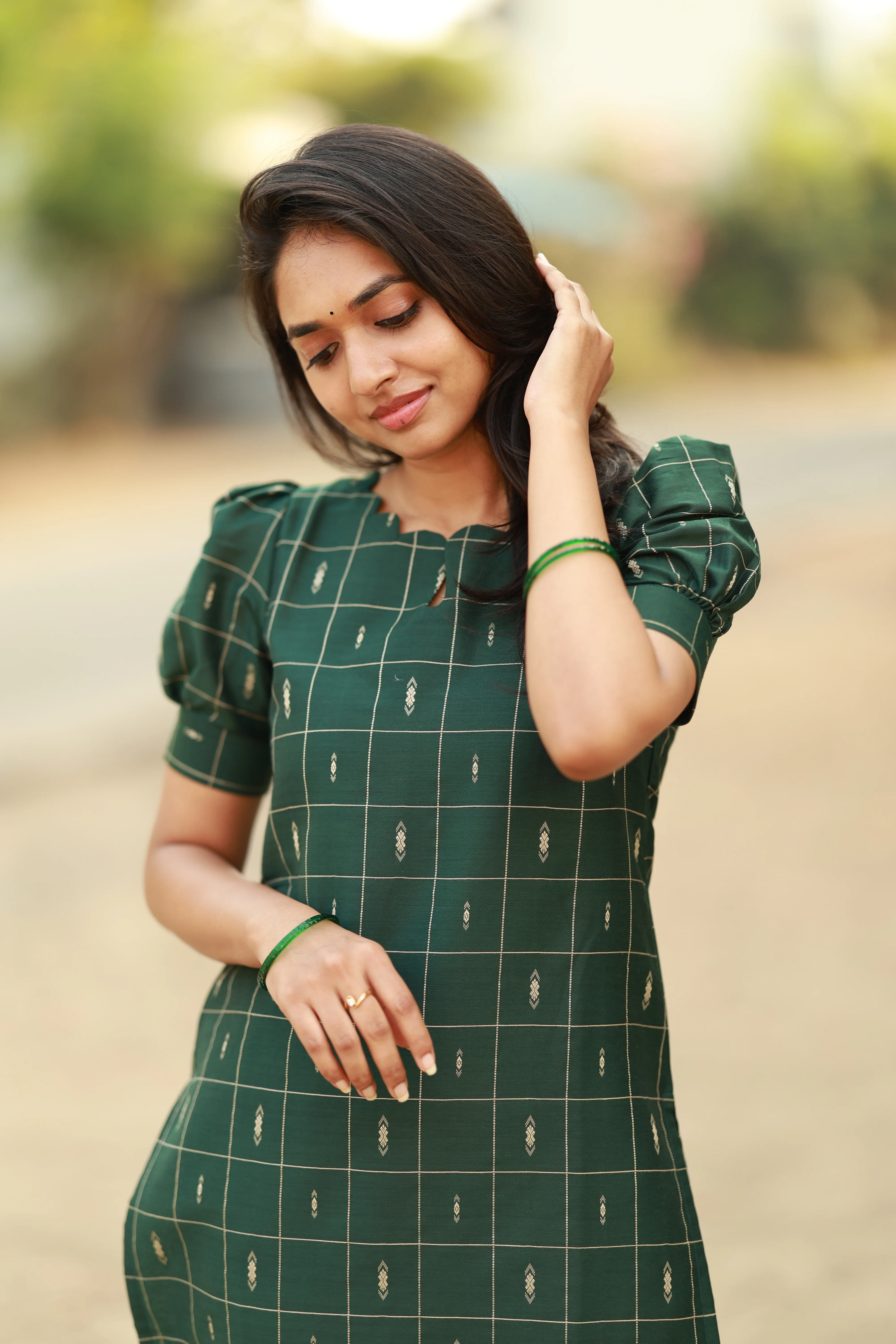 Iniya-Emerald - Image 3