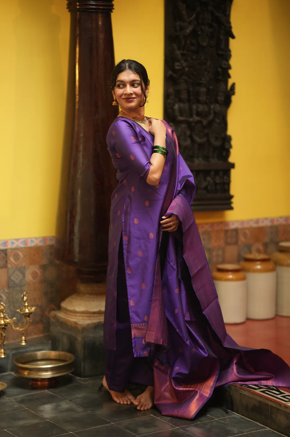 VEENA-Silk monotone set