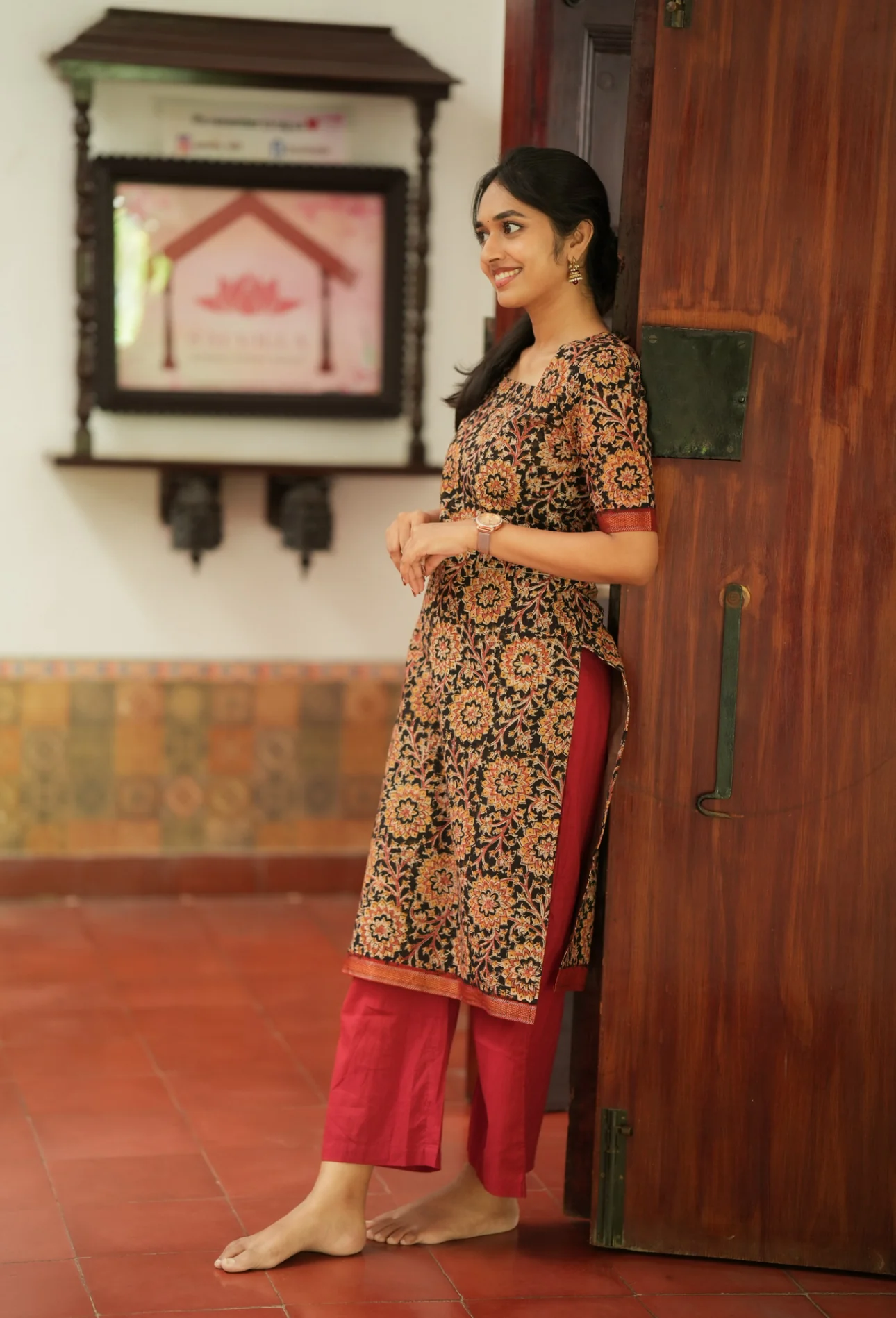 Kamini-Black(Kurti) - Image 5
