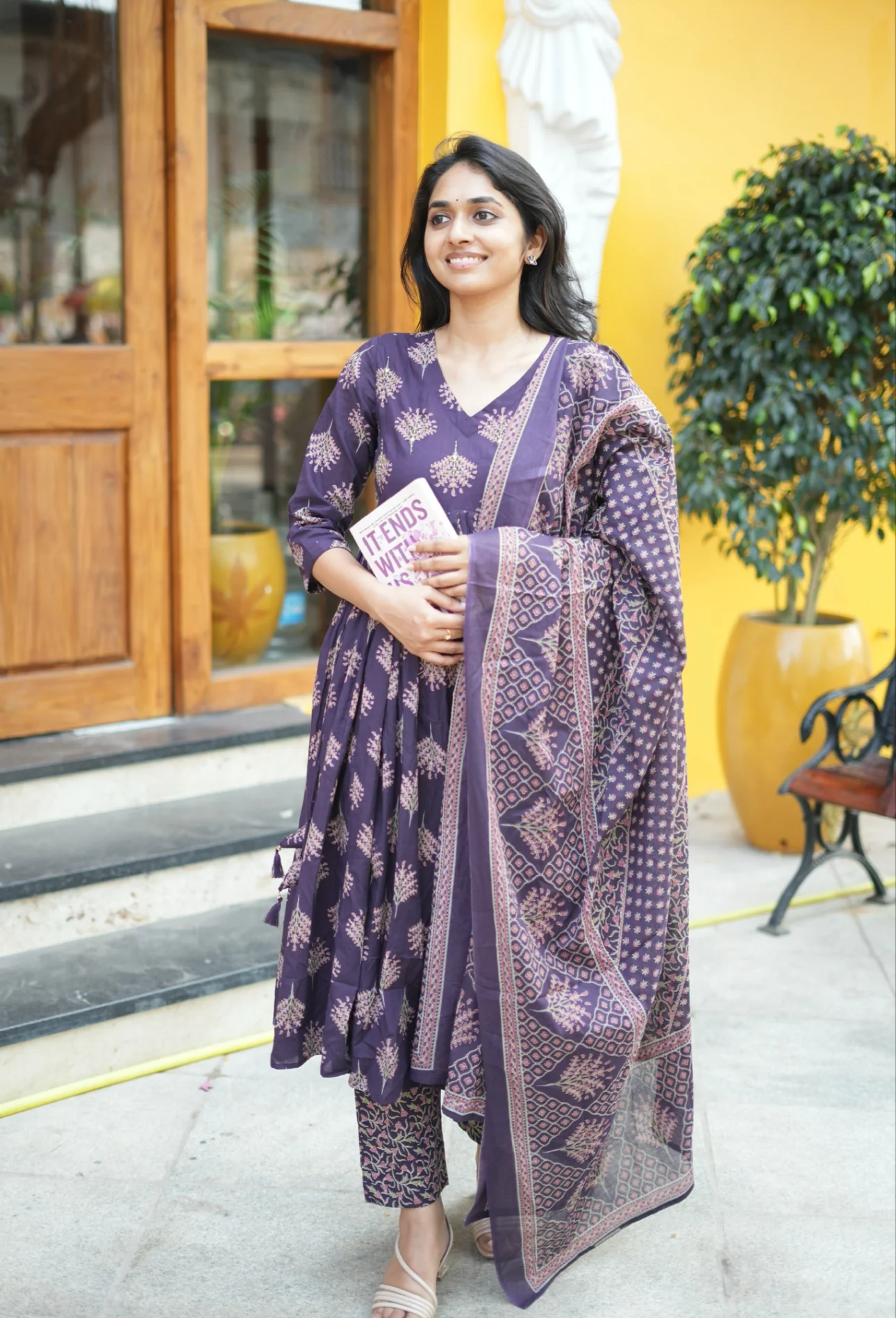 Kanmani-Floral - Image 2