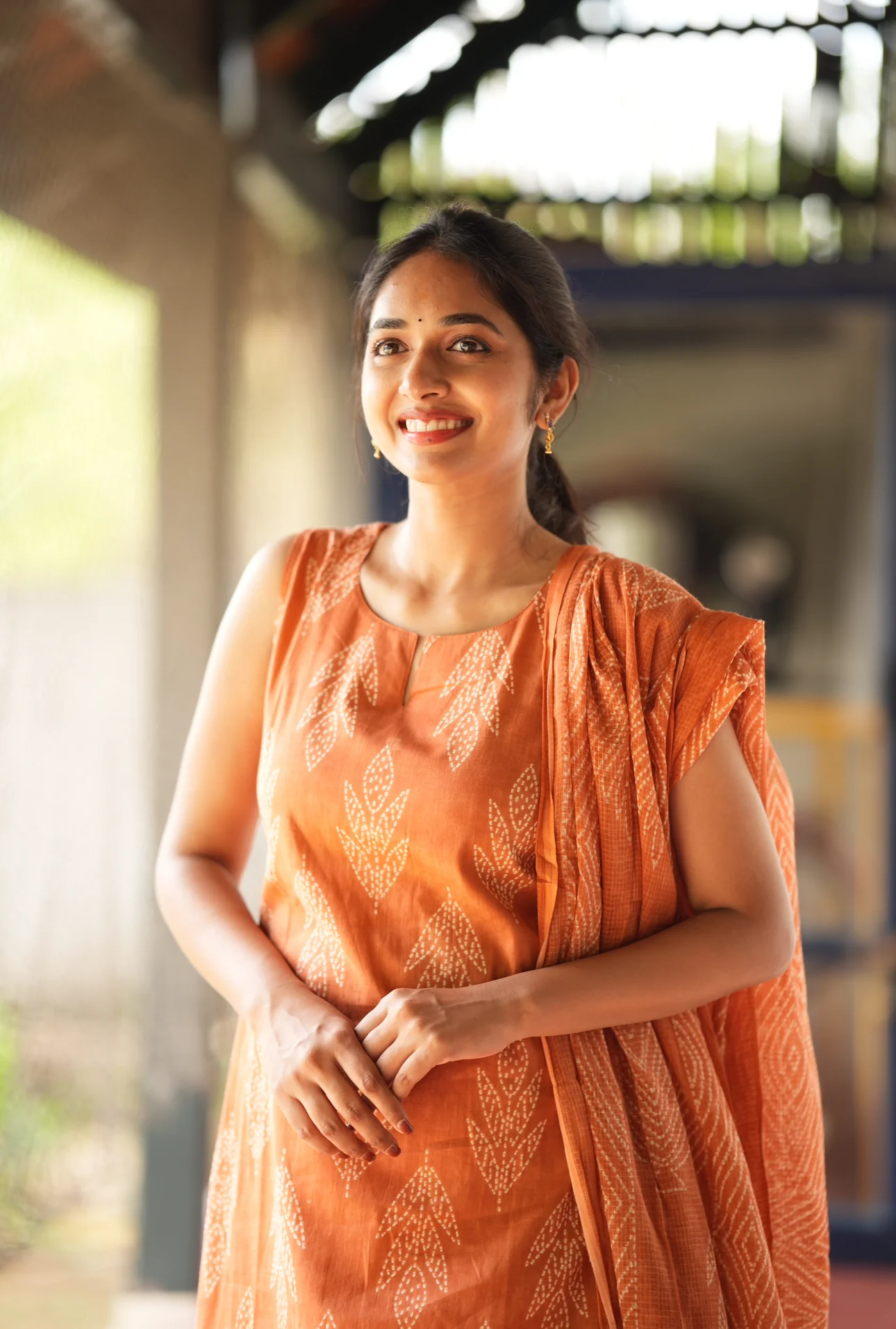 Karthika 🧡