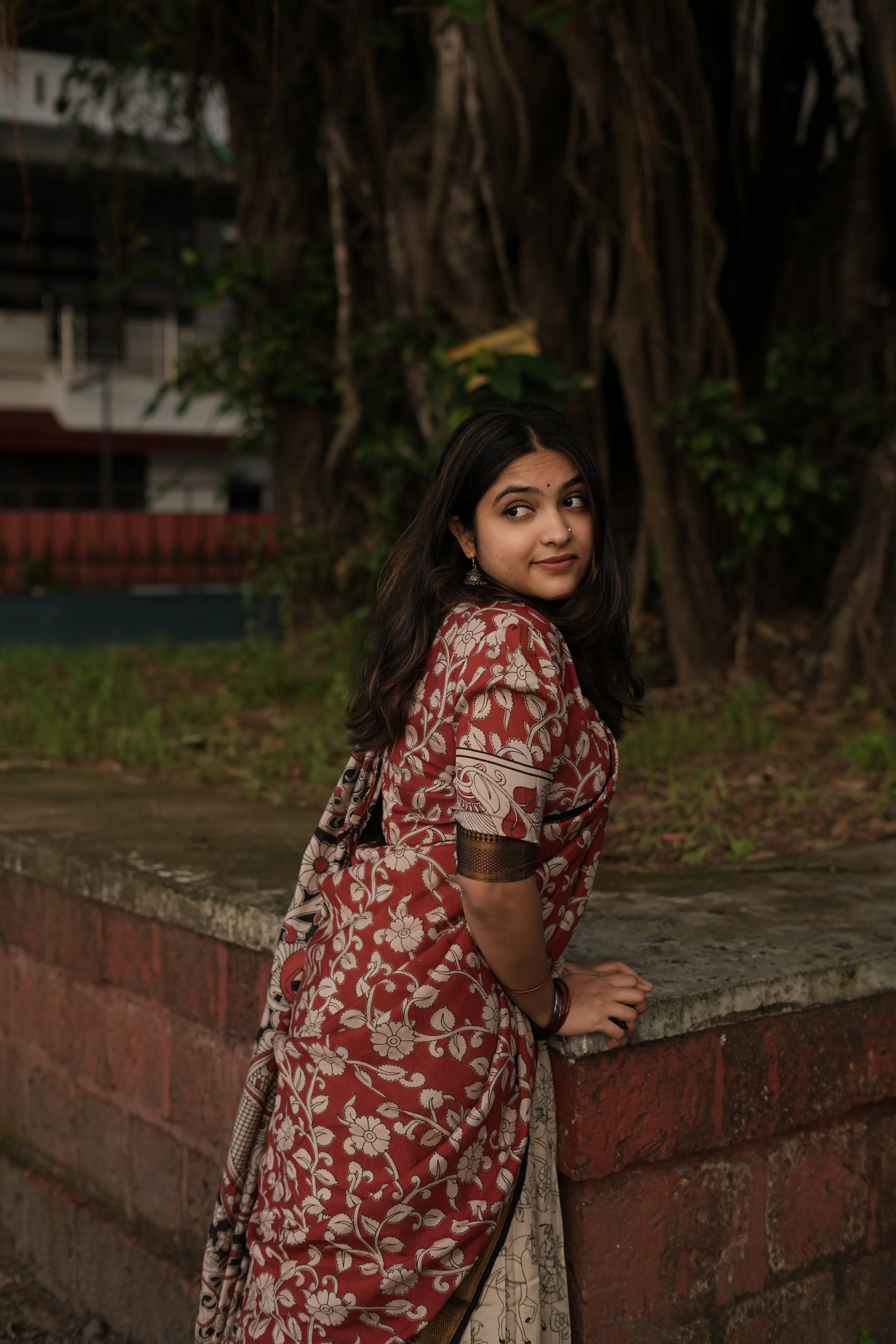 LAHARI-Red - Image 8