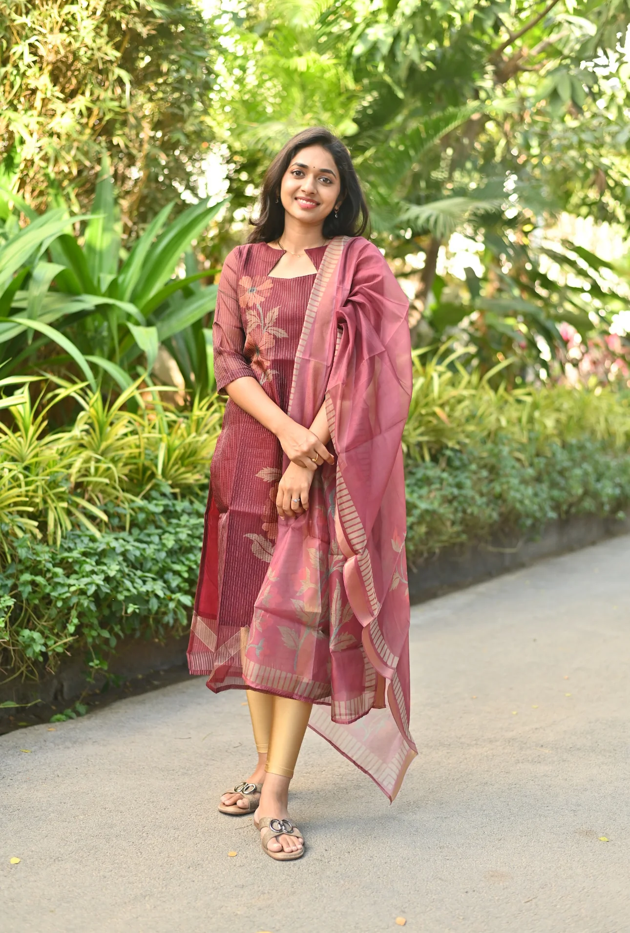 MANISHA - Image 2