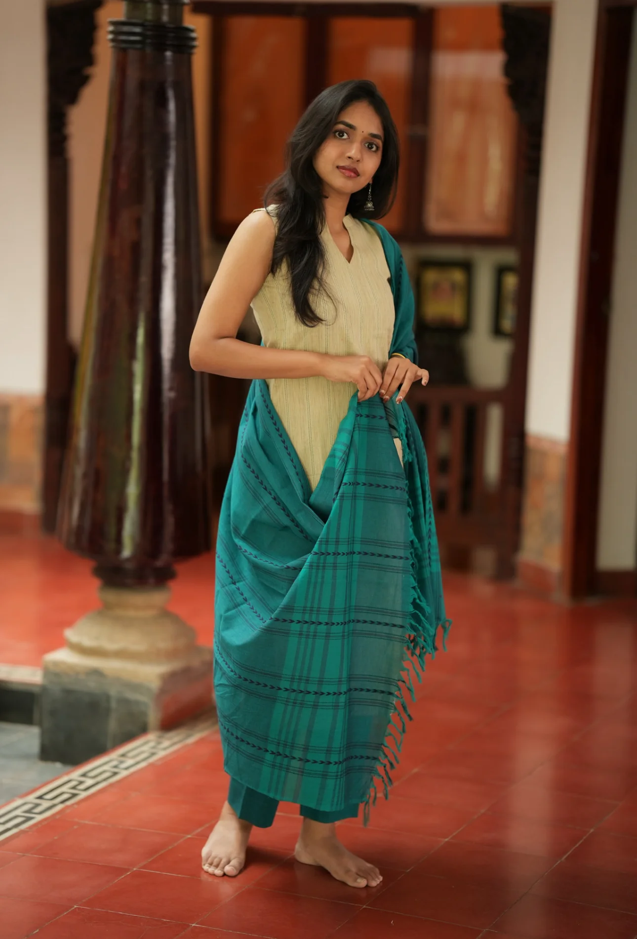 Nadhiya - Image 4