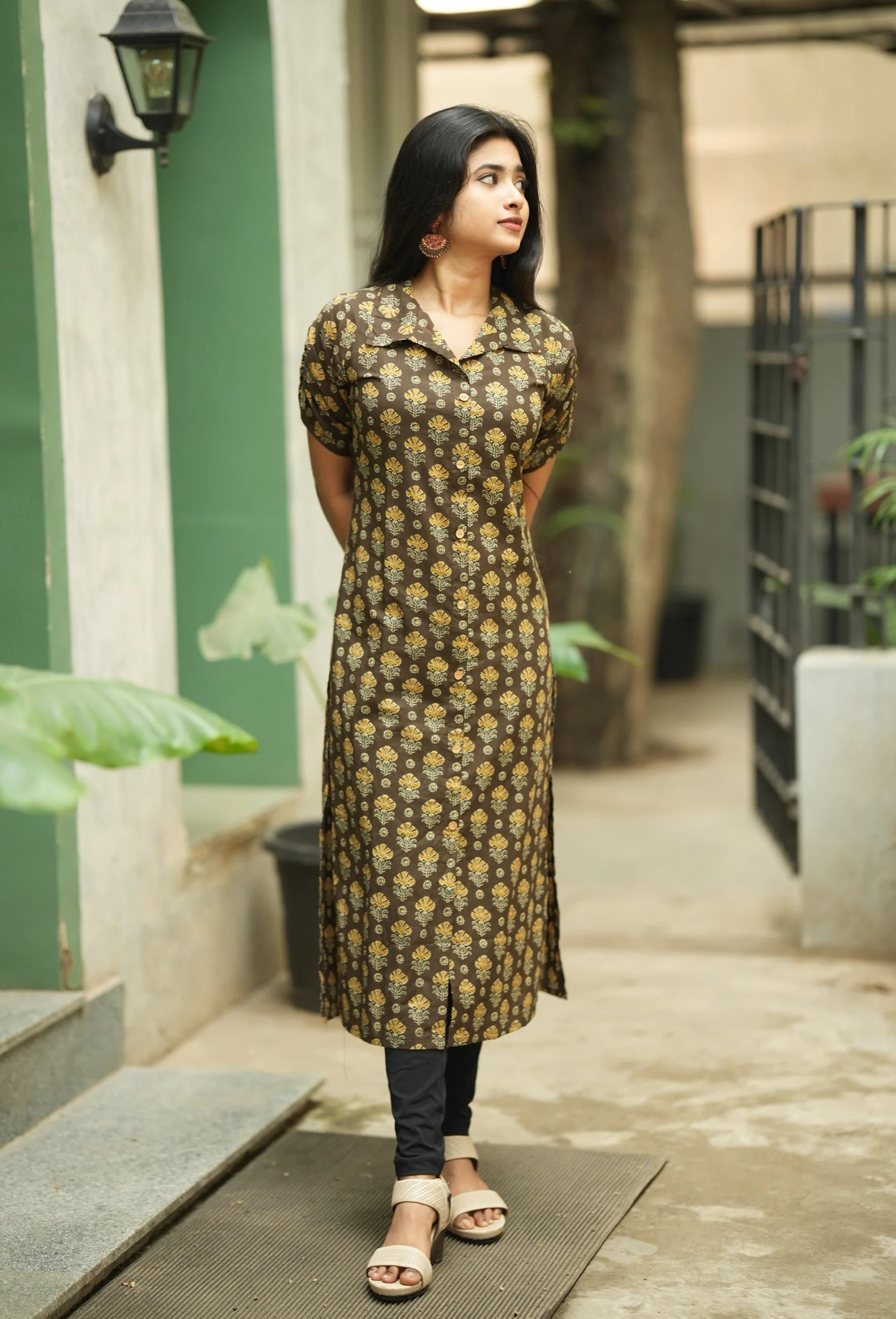 PALLAVI-collared II - Image 2