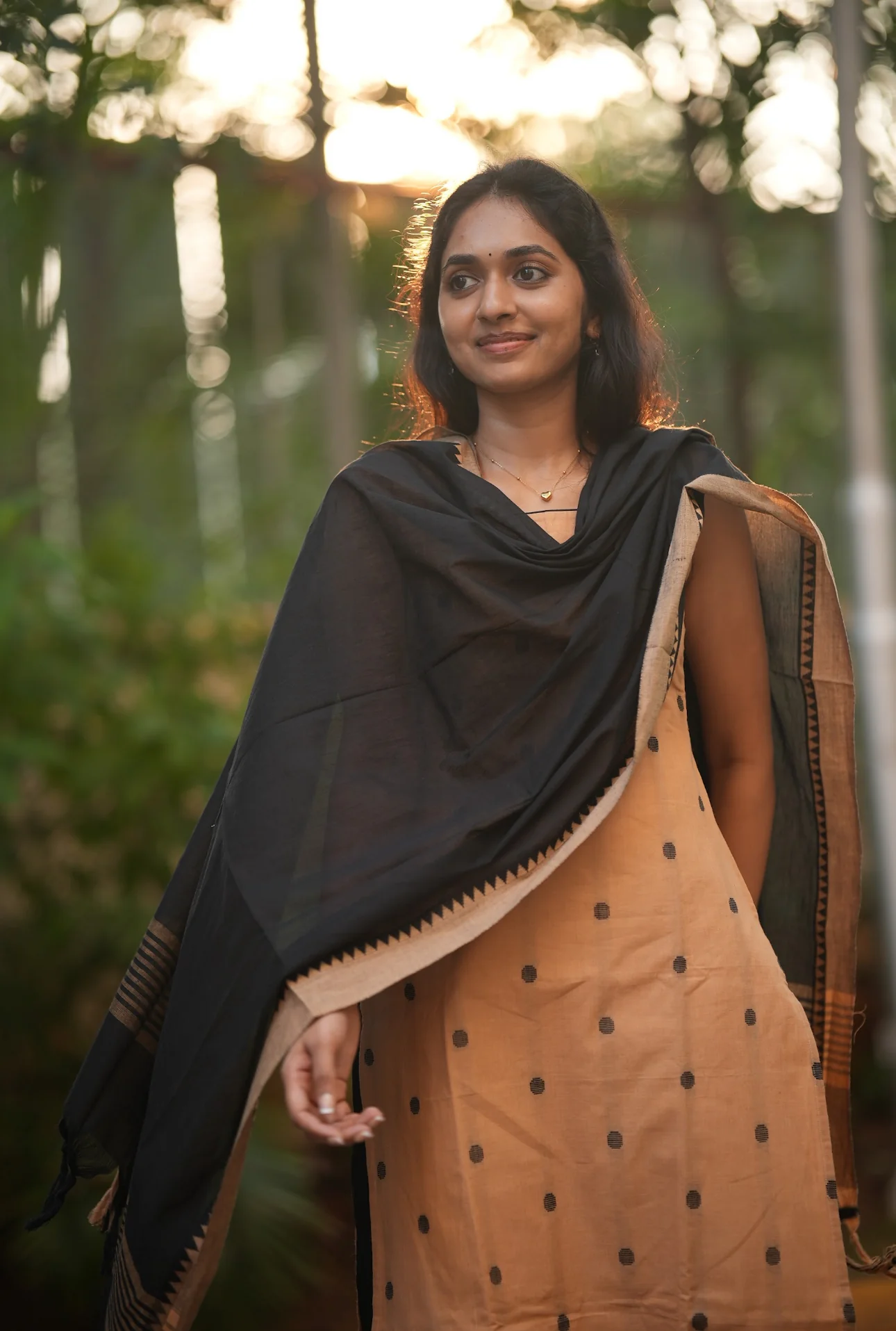 Poongodi - Image 5