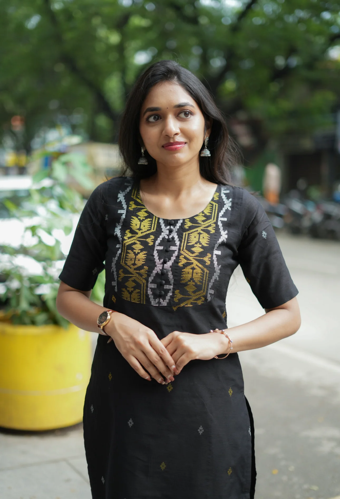 Preethi-Jamdani(Black)
