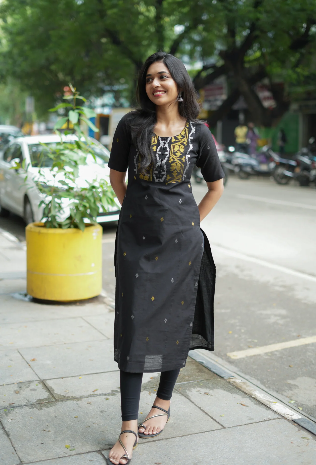 Preethi-Jamdani(Black) - Image 6