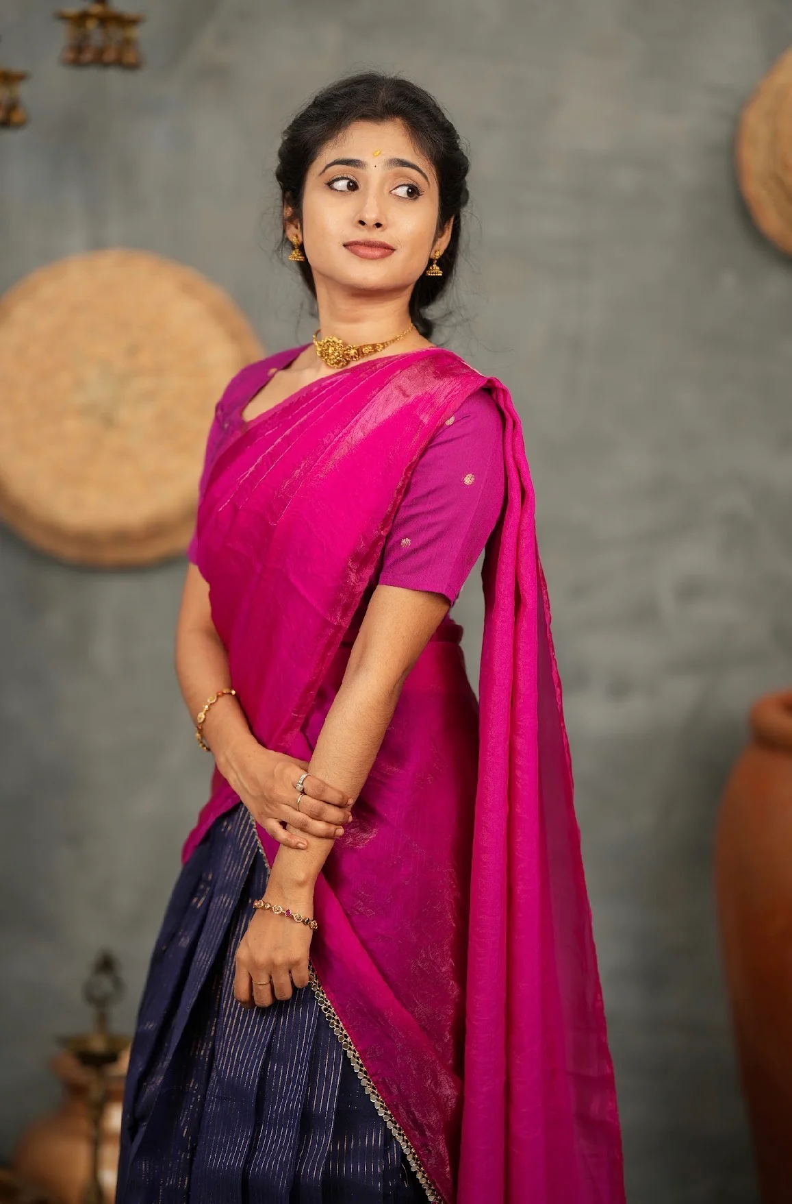 RANGANAYAKI-Navy with pink - Image 3