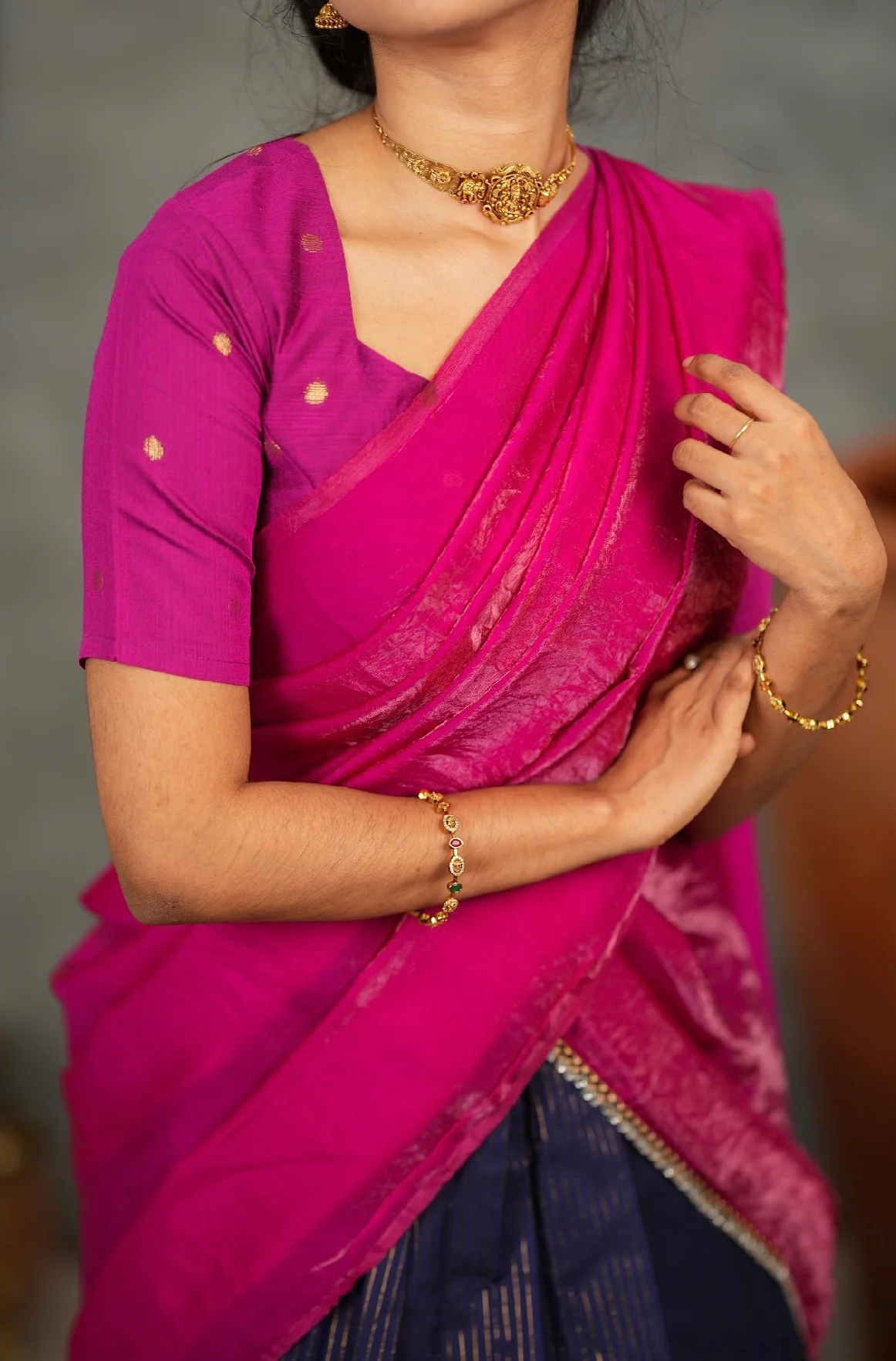 RANGANAYAKI-Navy with pink - Image 6