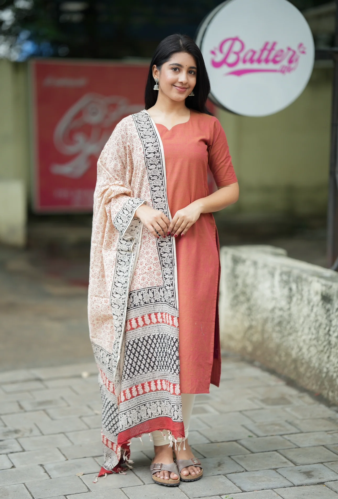 Revathy-II (Brick+Kalamkari) - Image 5