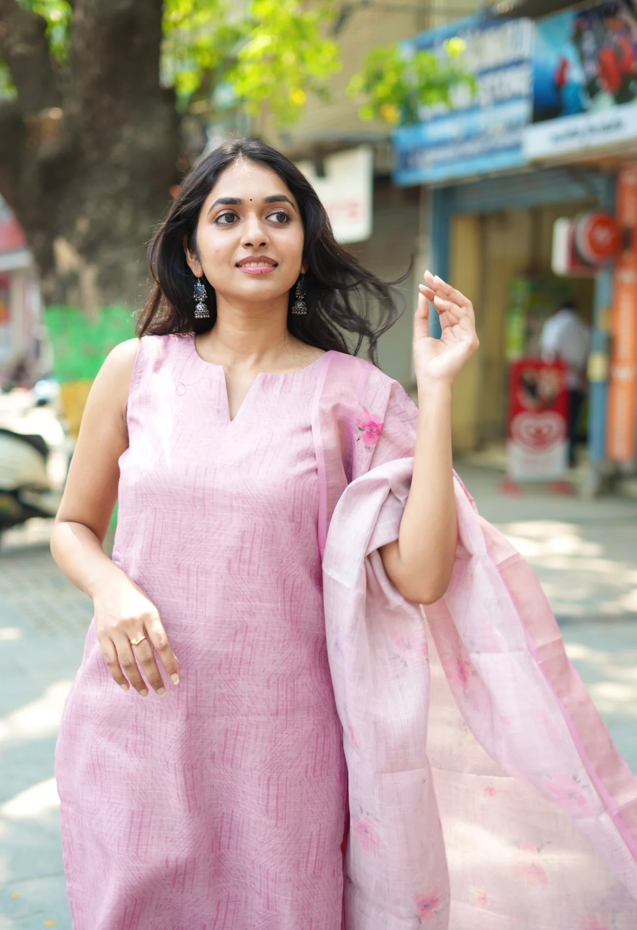 SHREYA-Tissue pink