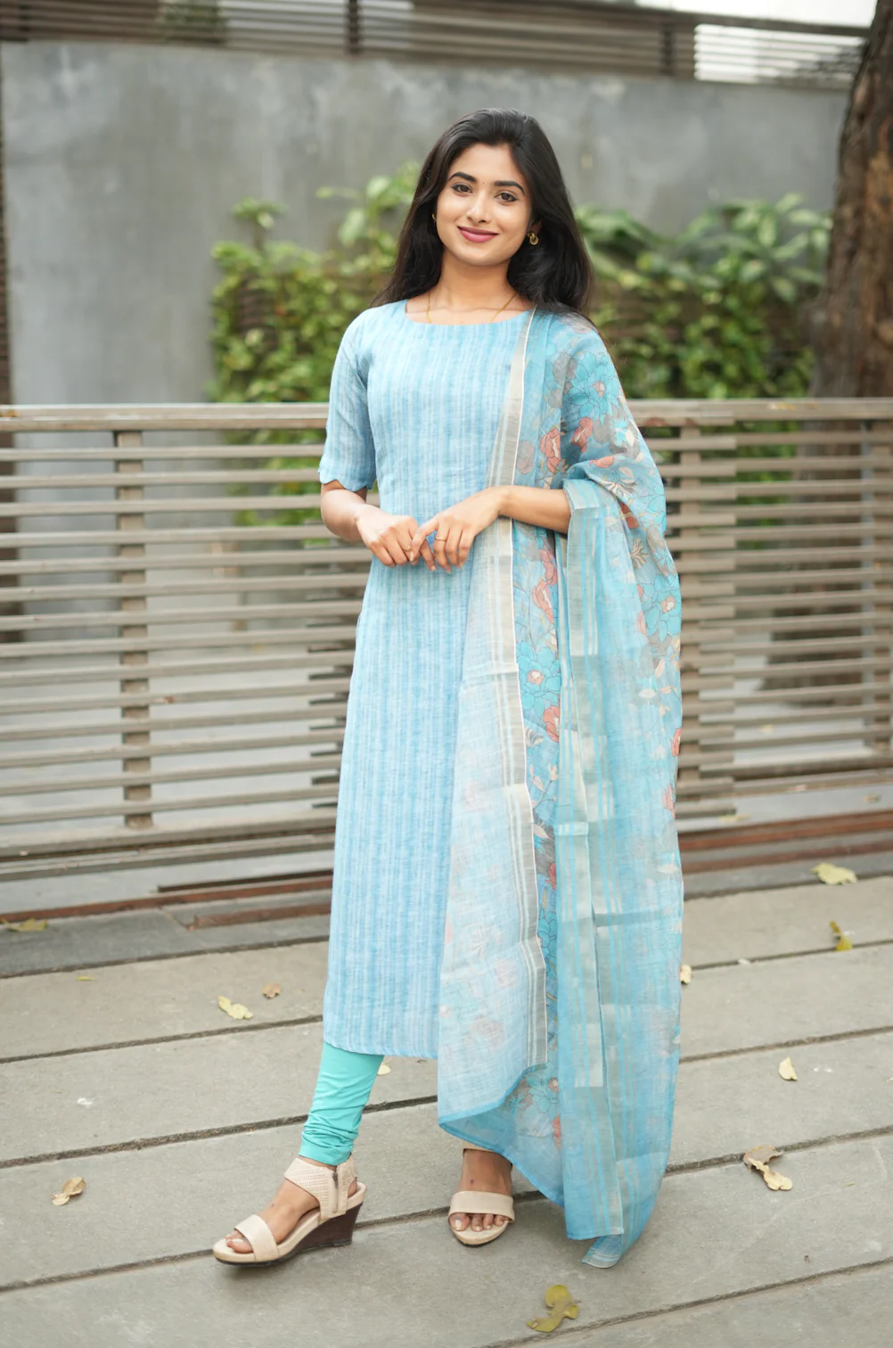 SHREYA-Linen blue - Image 2