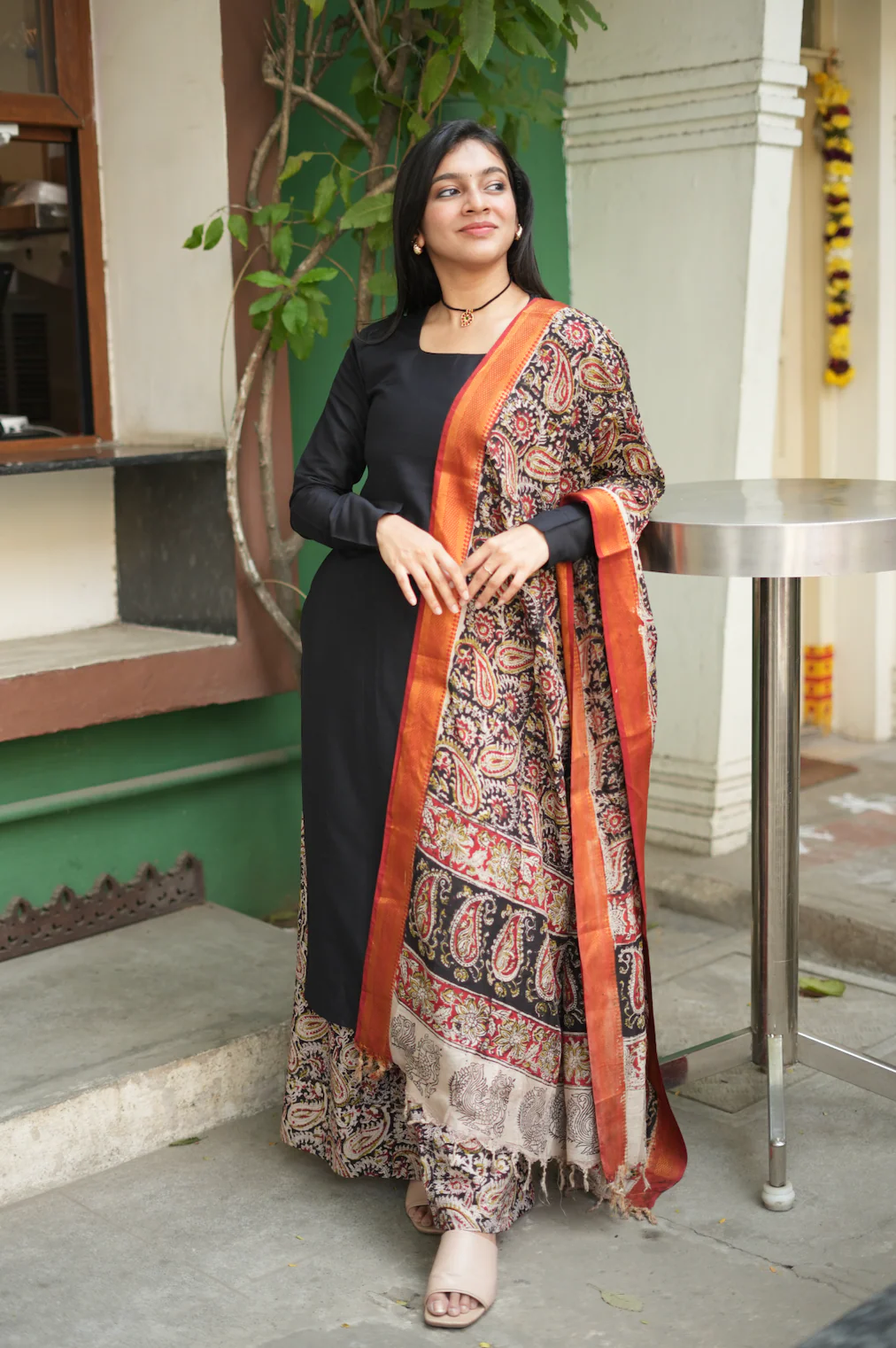 Tanya - Black - Image 5