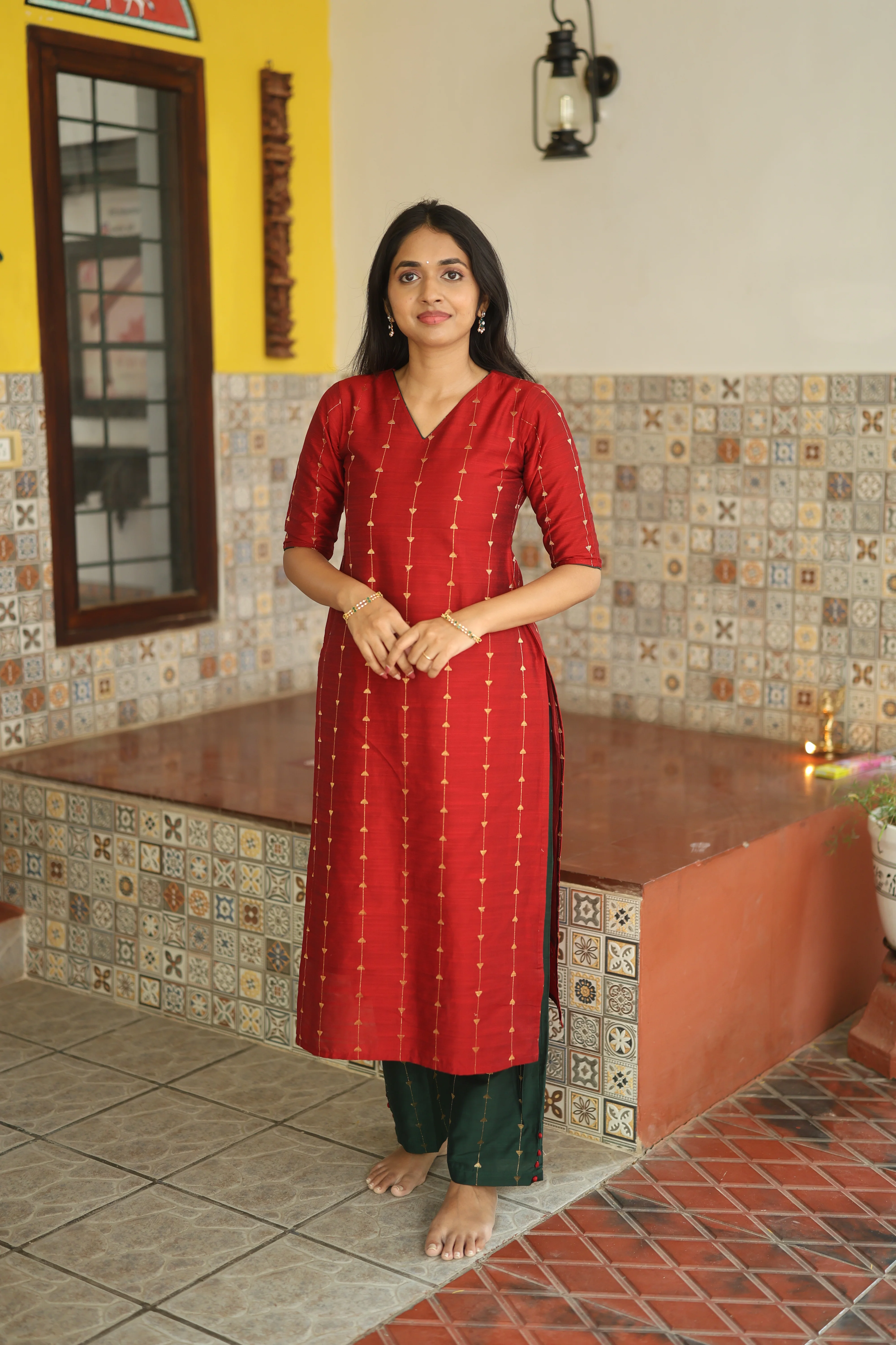 Yashodha-MAROON AND GREEN - Image 2