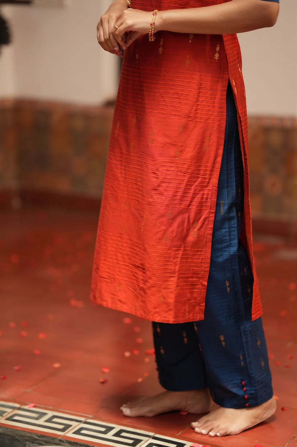 Yashodha-ORANGE AND NAVY - Image 6