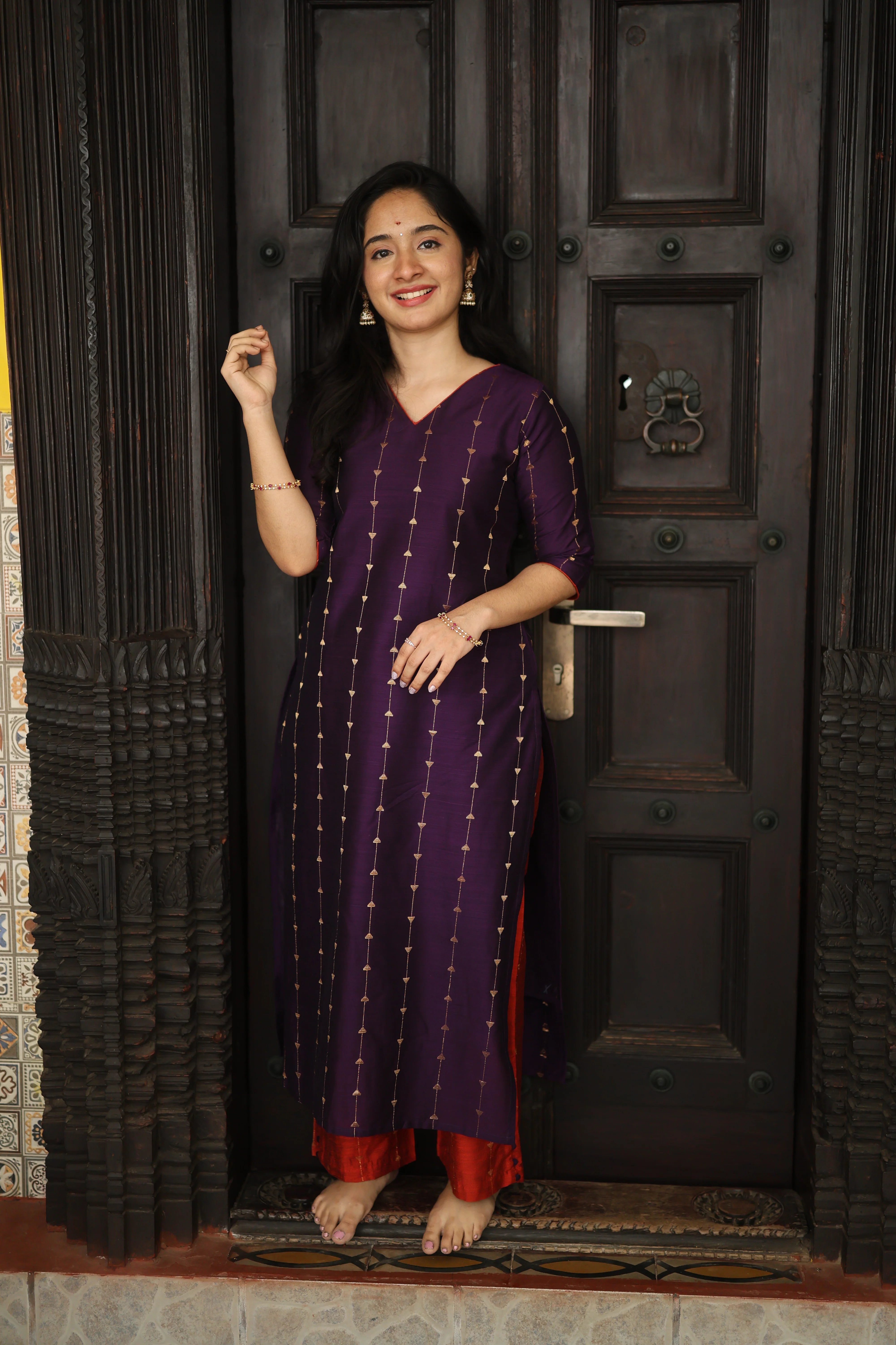 Yashodha-VIOLET AND ORANGE - Image 2