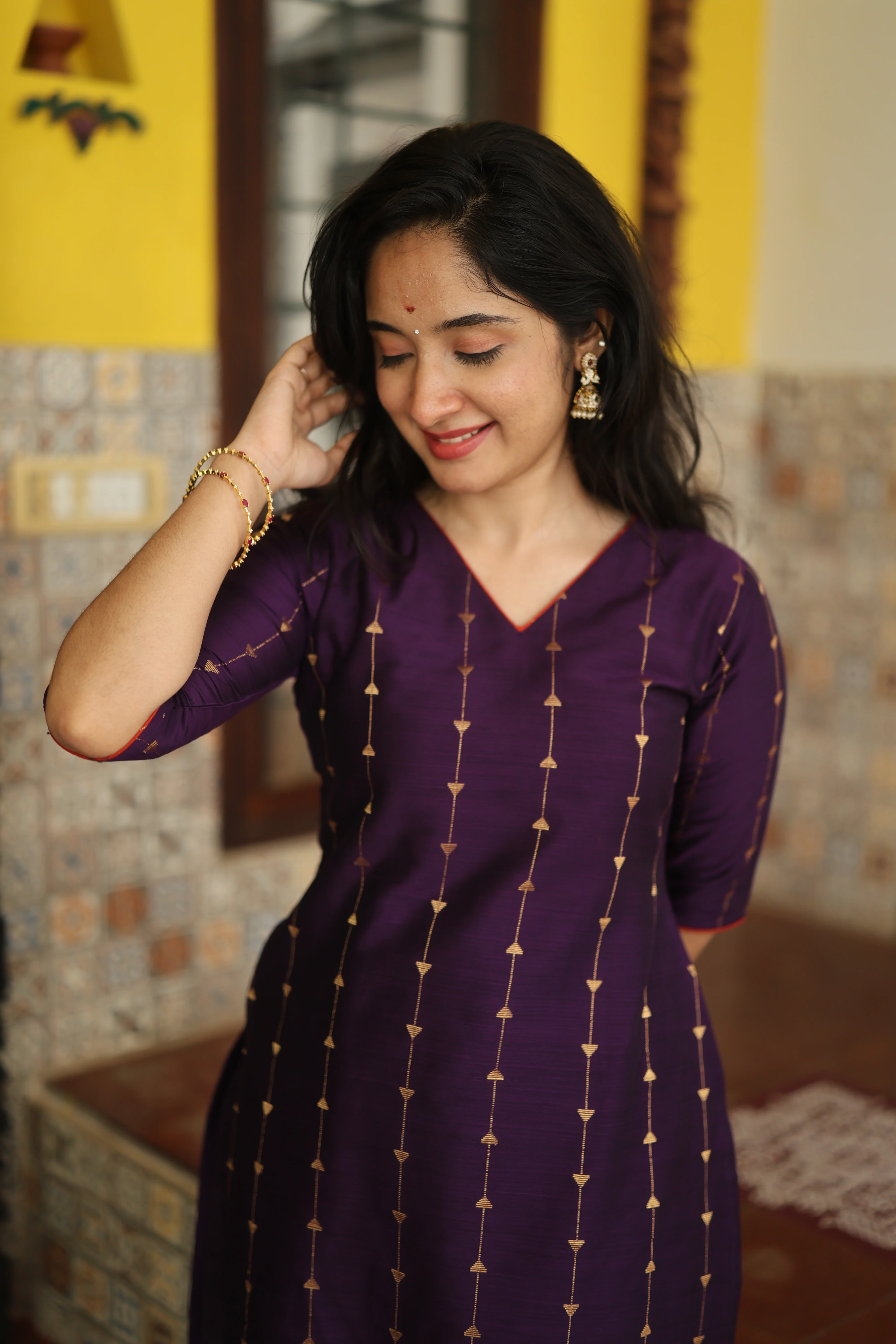 Yashodha-VIOLET AND ORANGE - Image 6